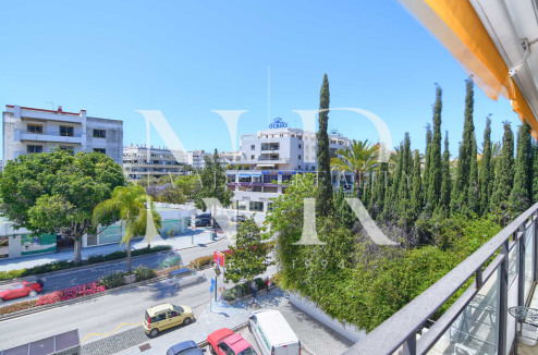 Bureau dans l'Avenida Ricardo Soriano à côté de Milla de Oro à vendre