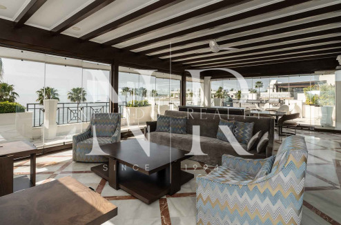 Ático en Urbanización Doncella Beach en primera línea de playa en venta