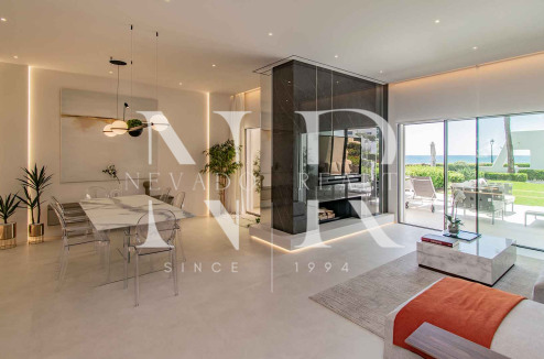 Frontline beach townhouse in Coral Beach Urbanization for sale