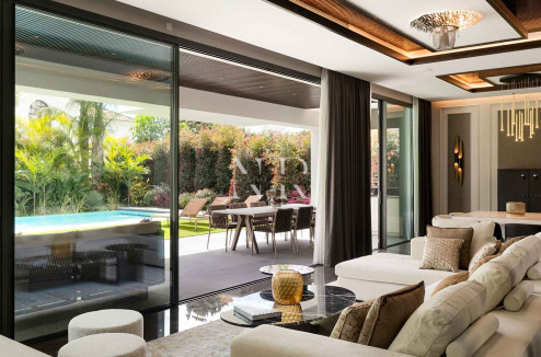 Villa design à vendre dans l'urbanisation Casablanca