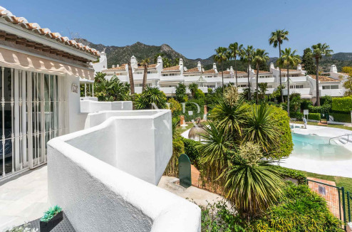 Maison de ville dans l'Urbanisation Camoján Blanco à vendre