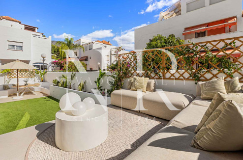 Completely refurbished townhouse in Las Cumbres de Marbella for sale
