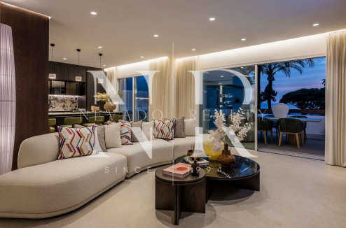Apartamento en Urbanización Palm Beach en primera línea de playa en venta