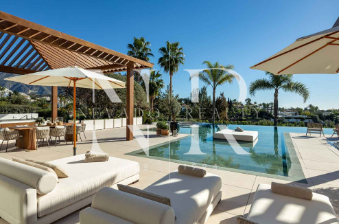 Villa en Las Brisas en primera línea de golf con vistas panorámicas en venta