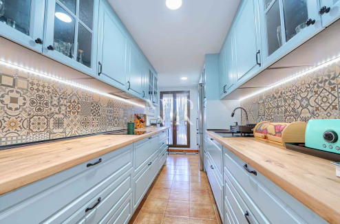 Appartement au rez-de-chaussée dans l'urbanisation Costa Nagueles III avec jardin privé à vendre