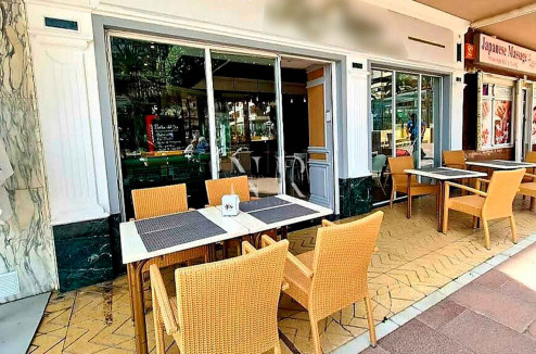 Cafetería a un paso del Paseo Marítimo de Marbella en venta