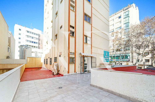 Bureau dans l'Avenida Ricardo Soriano à vendre