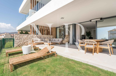 Appartement au rez-de-chaussée d'Artola avec vue panoramique sur la mer à vendre
