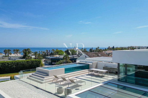 Golden Mile villa very close to the beach for sale