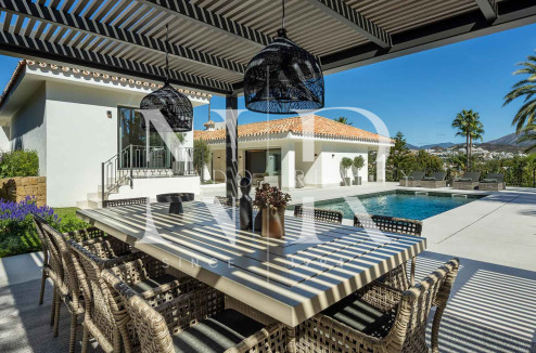 Villa in Nueva Andalucia in Las Brisas Golf with panoramic views for sale