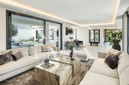 Villa in Nueva Andalucia in Las Brisas Golf with panoramic views for sale