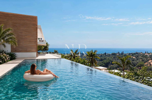 Adosado en venta en Serenity Hills Marbella, Elviria, con vistas al mar