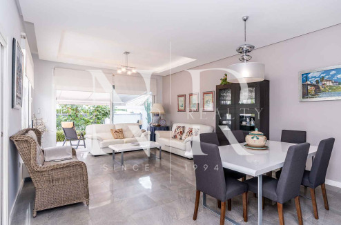 Villa for sale in Huerta Belón, Marbella