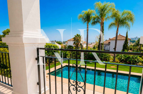 Villa à El Paraíso, Estepona à vendre