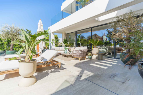 Villa for Sale in Marbesa, Marbella