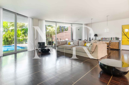 Villa pareada en venta en Meisho Hills, Marbella