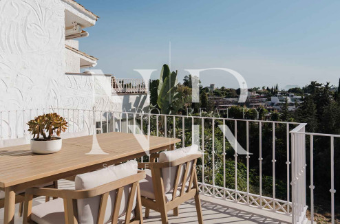 Townhouse for Sale in Atalaya, Estepona, with Golf Views