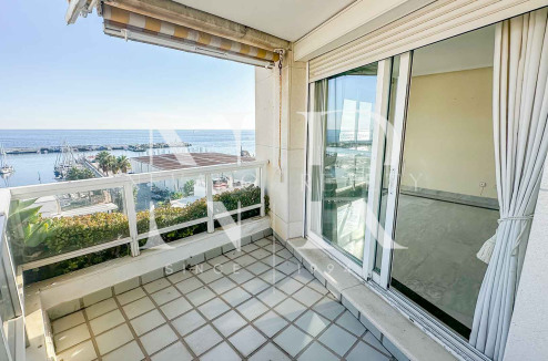 Apartamento en alquiler de larga temporada en Marbella centro con vistas al mar