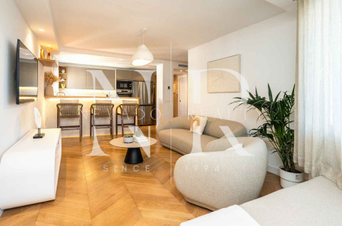 Penthouse for sale in Playa de la Fontanilla, Marbella, on the second line from the beach