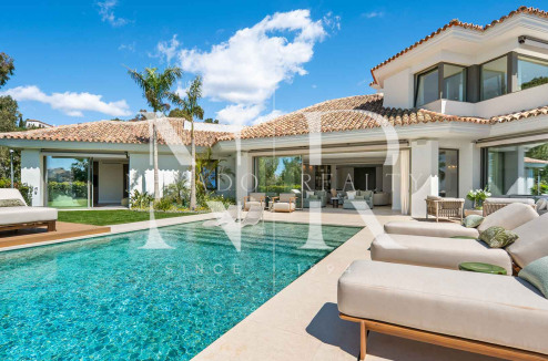 Villa con vistas al mar en Benahavís, Málaga en venta.