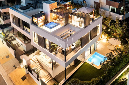 Villa avec vue sur la mer à vendre à Sierra Blanca, Marbella