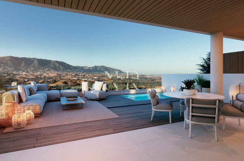 Ático en La Cala Golf Mijas con vistas panorámicas y solárium en venta