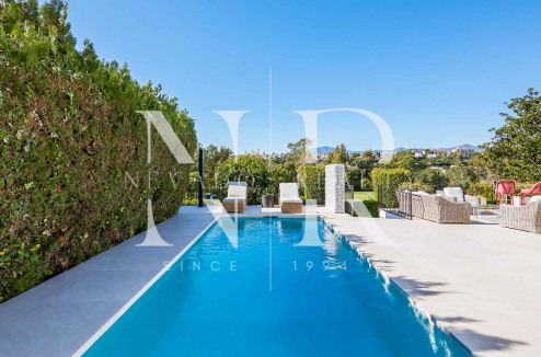 Villa à Guadalmina en première ligne de golf à vendre