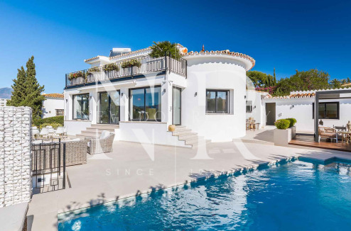 Villa à Guadalmina en première ligne de golf à vendre