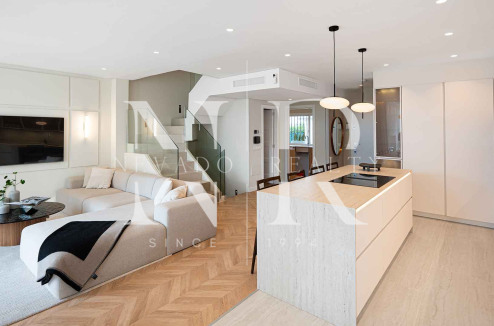Maison mitoyenne avec vue sur la mer à Altos de Salamanca, Marbella Golden Mile à vendre
