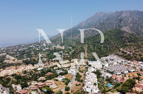 Plot in the Xarblanca residential area with panoramic sea views for sale