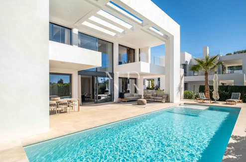 Villa en El Paraíso de diseño en venta