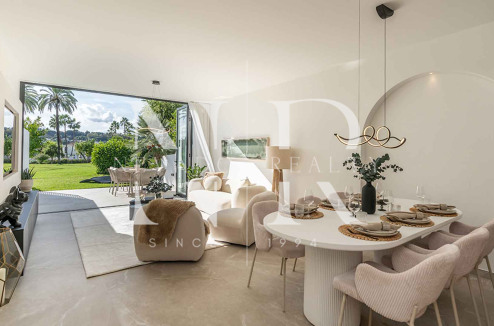 Maison mitoyenne entièrement rénovée à vendre dans le lotissement La Rinconada