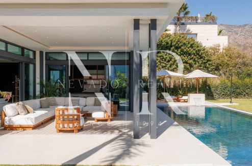Villa in Lomas del Virrey, Golden Mile, under construction