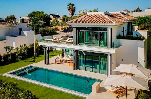 Villa in Lomas del Virrey, Golden Mile, under construction