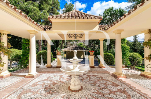 Villa in Sierra Blanca with panoramic sea views for sale