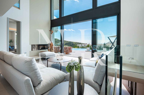 Newly built villa for sale in Lomas de la Quinta
