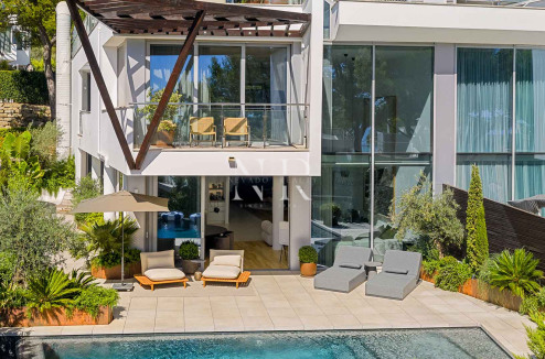Villa jumelée à vendre dans le lotissement Meisho Hills avec vue panoramique sur la mer