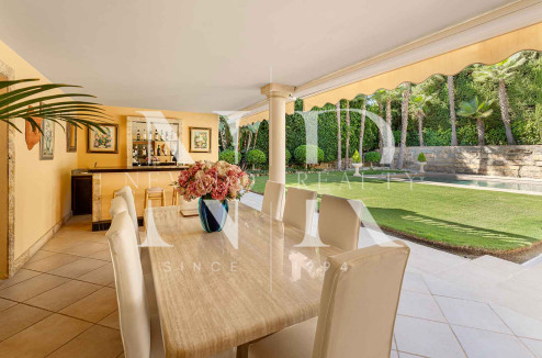 Villa en Nueva Andalucía en venta