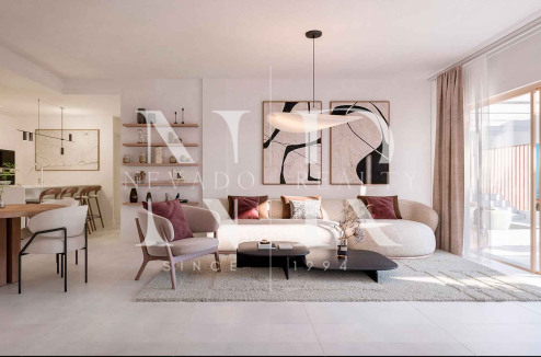 Apartamento en Estepona con amplia terraza en venta