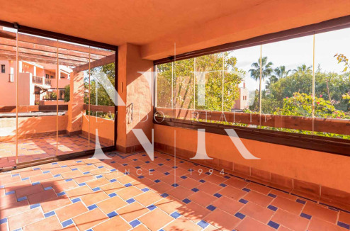 Appartement en bord de mer à Hacienda del Sol, Estepona, à vendre