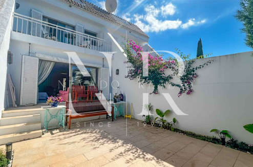 Maison mitoyenne à vendre dans le lotissement Jardines de Marbería