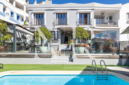Adosada en Urbanización La Perla de la Heredia con piscina privada en venta