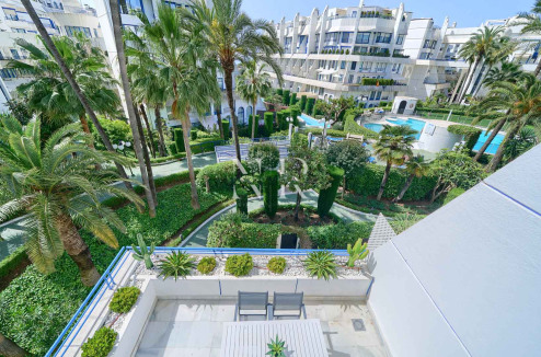 Apartment for short-term rental  in central Marbella fully renovated and furnished