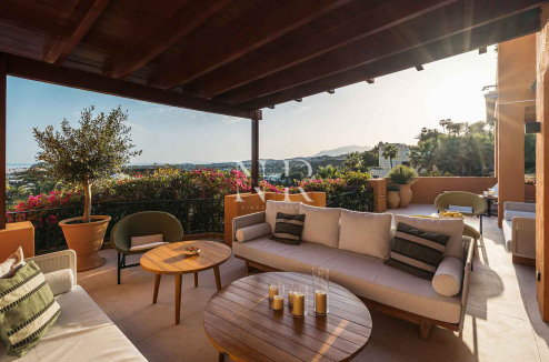 Appartement à vendre dans le lotissement Les Belvederes avec vue panoramique sur la mer