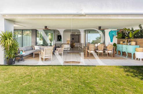 Pareada en Urbanización Artola Homes con piscina privada en venta