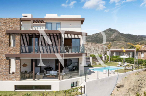 Villa en Benahavís con vistas panorámicas al mar en venta