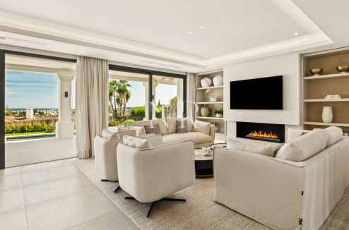 Villa à Los Naranjos Golf avec vue sur la mer à vendre