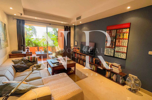 Apartment on the Golden Mile for short term rental.