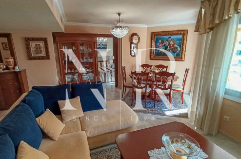 Appartement à vendre dans le centre-ville de Marbella, en deuxième ligne de plage