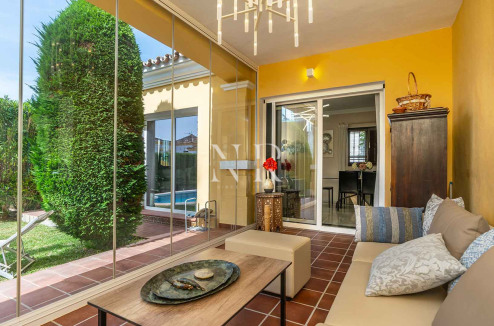 Villa with pool in Bahía de Marbella for long-term rental
